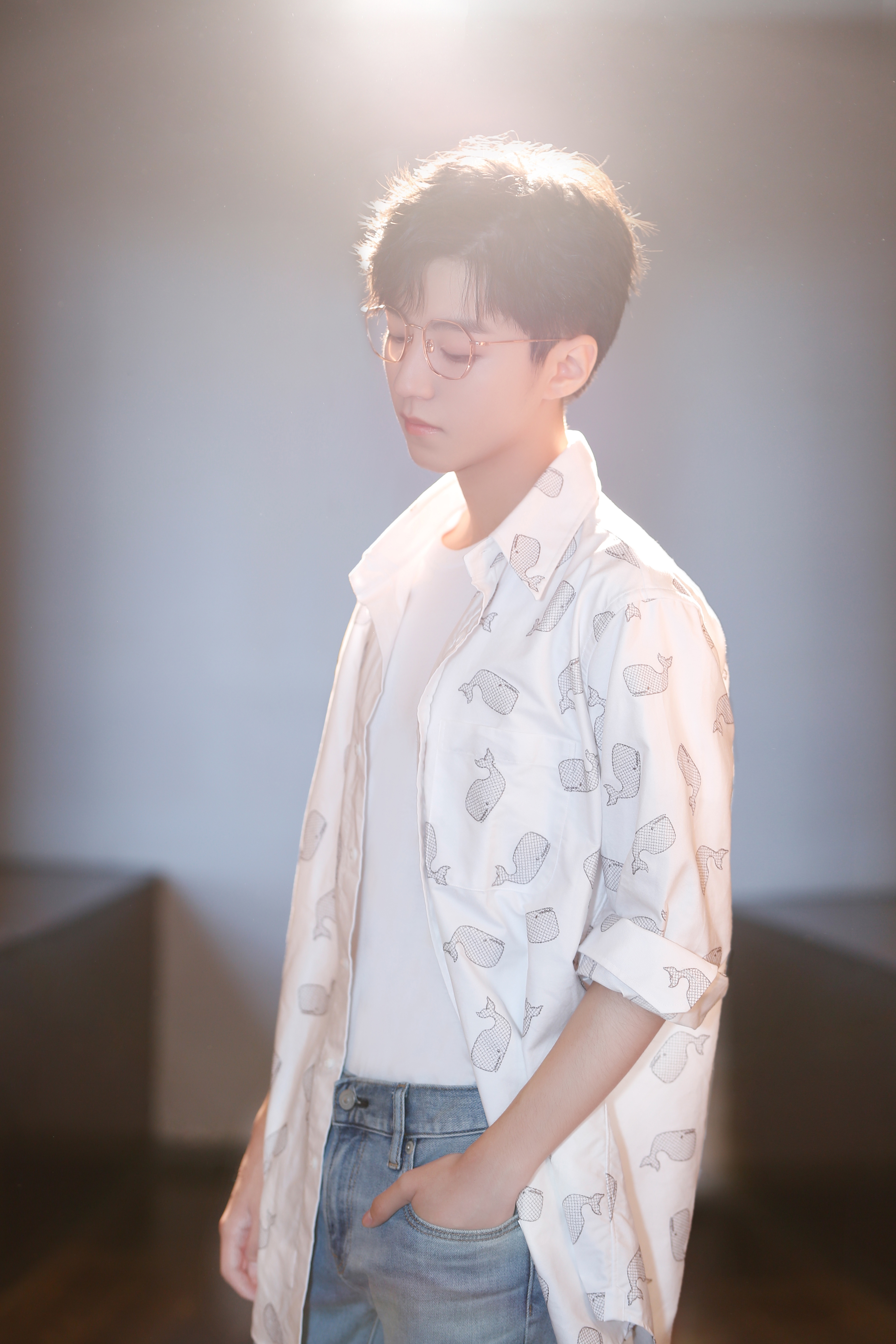 不拘于式的“上镜青年”王俊凯