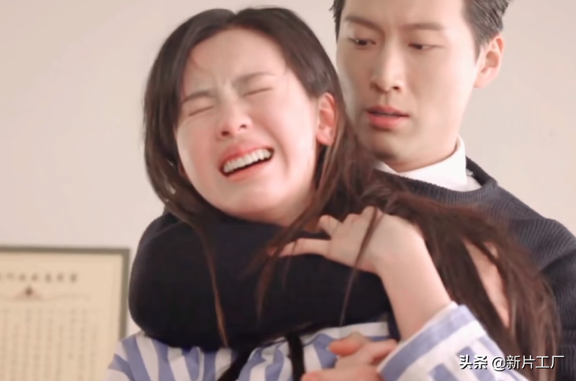 3年前是“五官乱飞”，3年后是万人夸，陈都灵终于“开窍”了