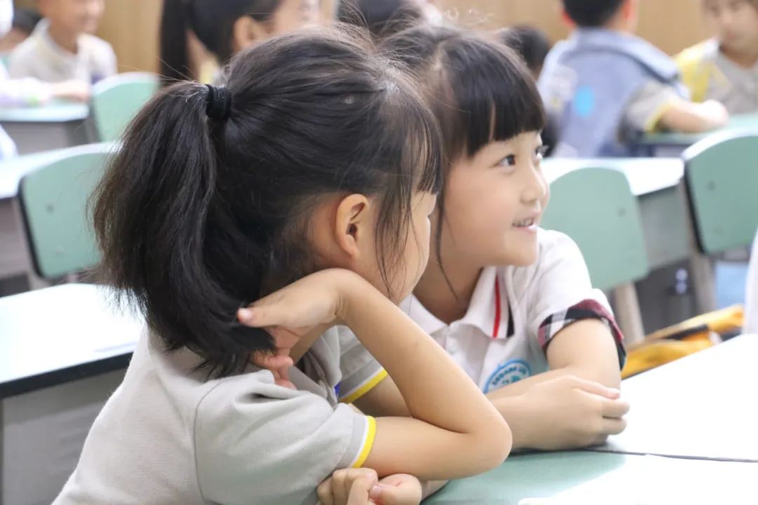 实验小学外国语学校与机关幼儿园携手开展幼小衔接交流体验活动