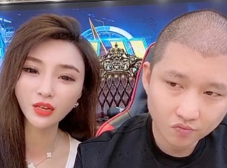 网红二驴:我有68亿,张开凤卡里有一个多亿,有事情花500万解决