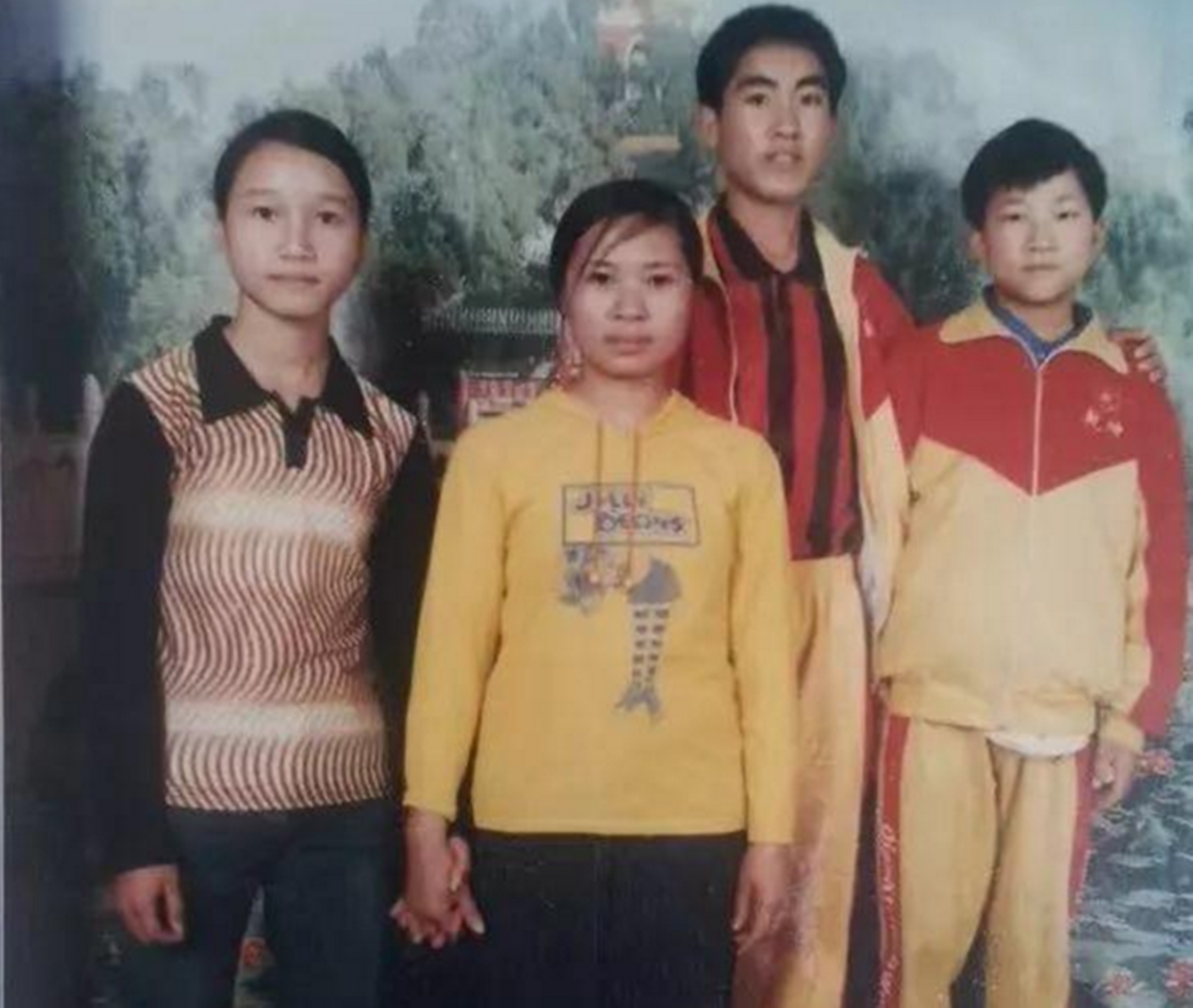 2008年，“贵州孝子”刘秀祥背着母亲上大学，如今怎么样了？