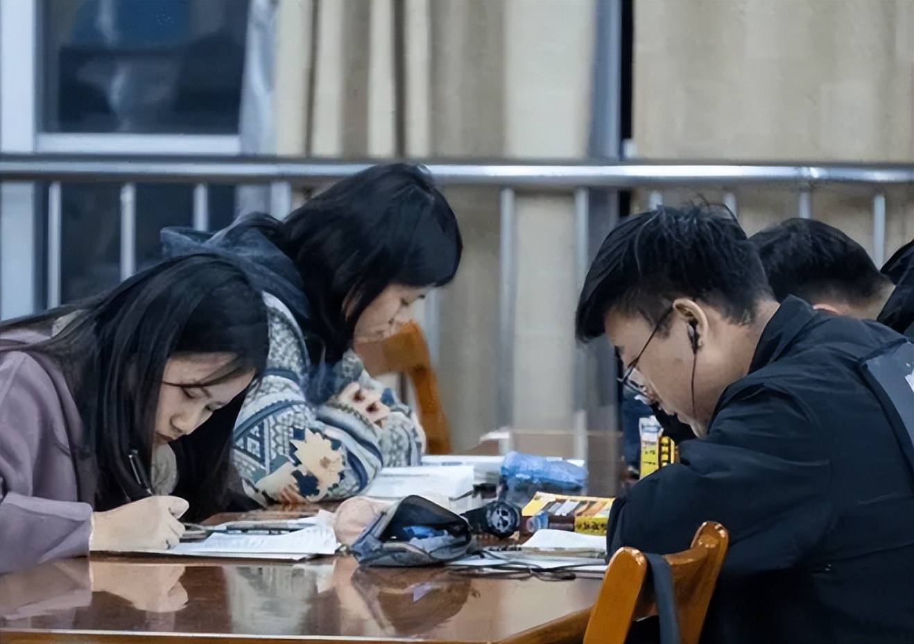 985毕业生因“社保”无缘编制，原来考编还查这些事，考生要留意