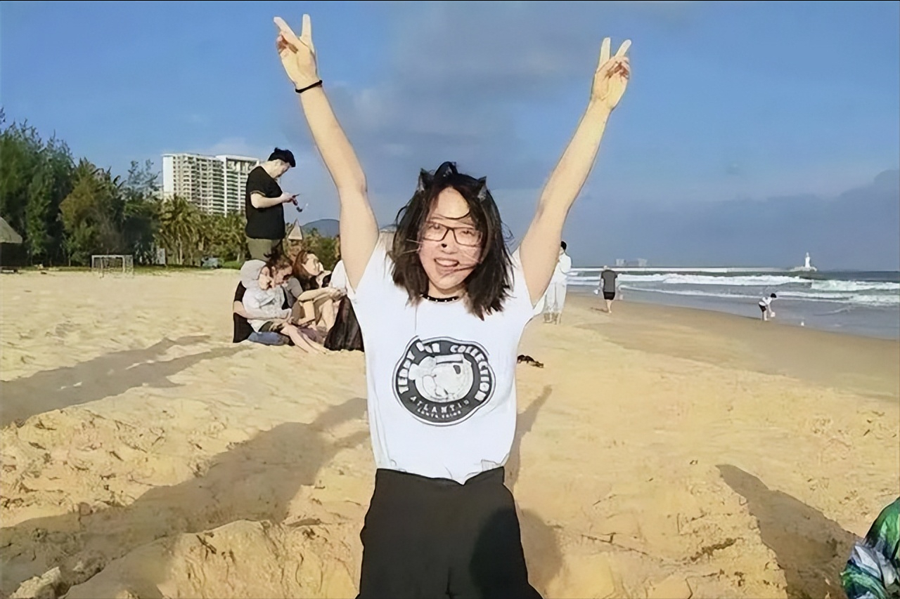 90后精英海归美女在北京豪宅当住家保姆，月薪15000，被质疑上位