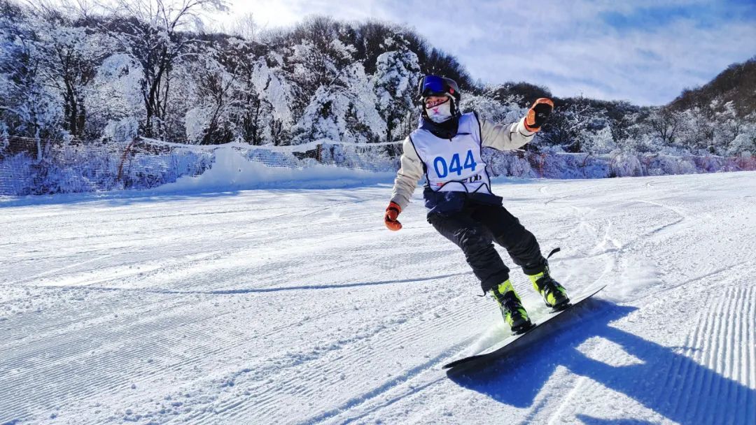 盘点2022年郑州周边滑雪场之—伏牛山滑雪度假乐园