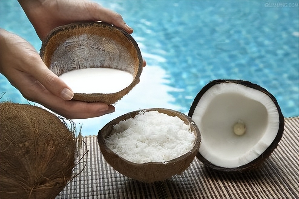 椰汁子与人体血浆一样，可以直接输入血管？这种说法是谣言吗？