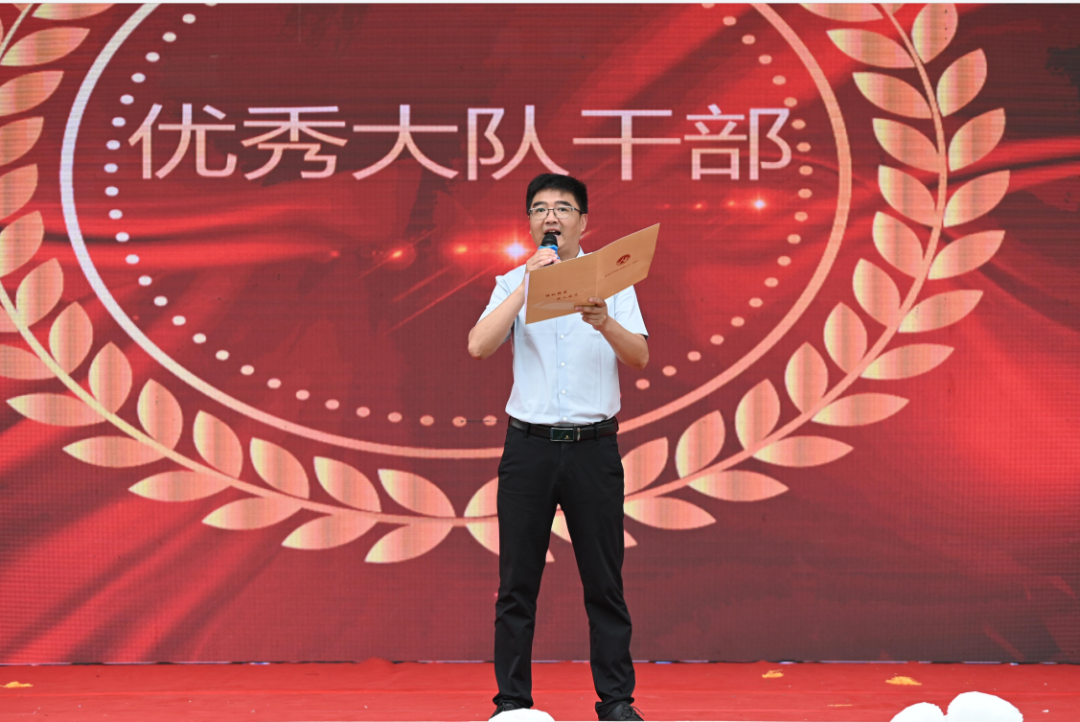 棠湖小学（南区）隆重举行庆祝“六一儿童节”文艺汇演暨颁奖典礼