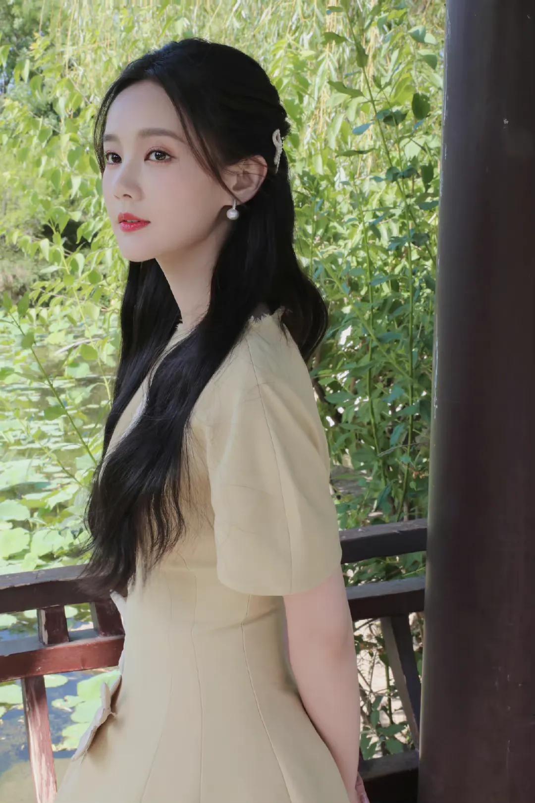 李一桐近期穿搭