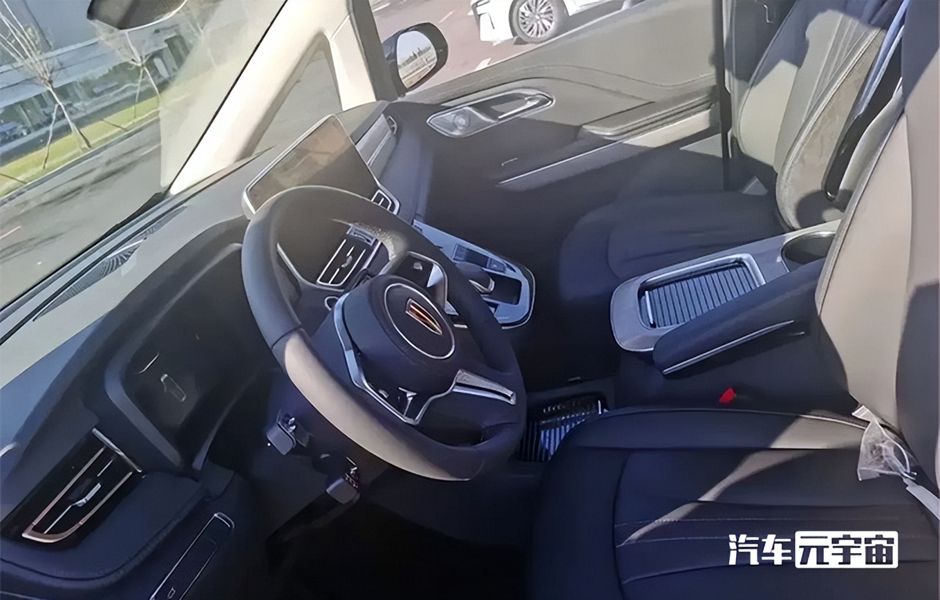 定了！红旗豪华MPV八月上市，PK赛那、GL8，卖31.98万？
