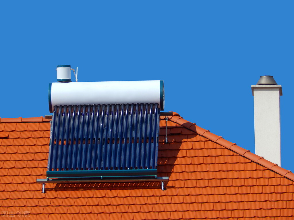 太阳能热水器照片图片