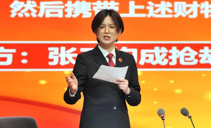 “公诉标兵”的星语心愿……