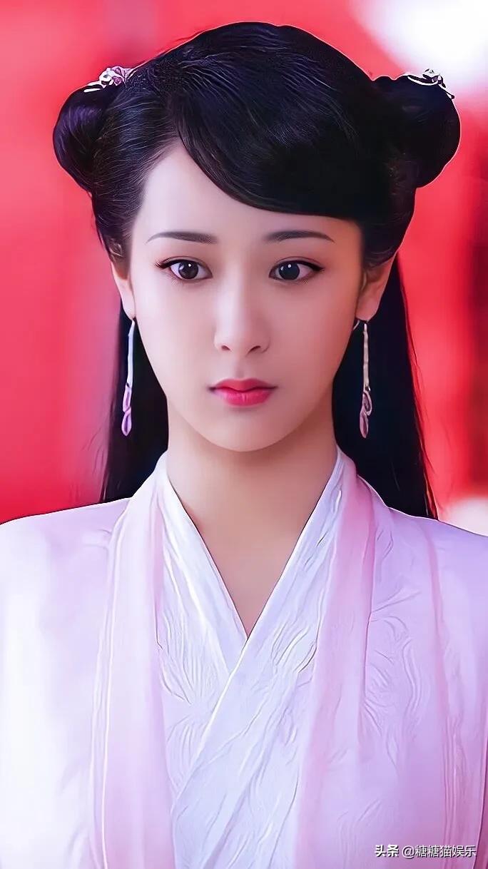 杨紫：清纯甜美，靓丽多姿