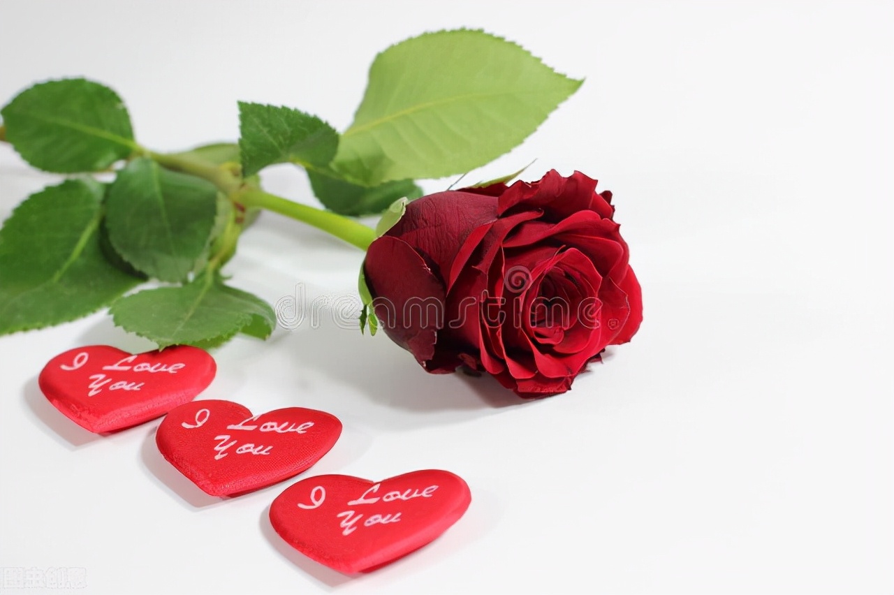 水阔山遥，不复相见，缠缠绵绵，想你永远