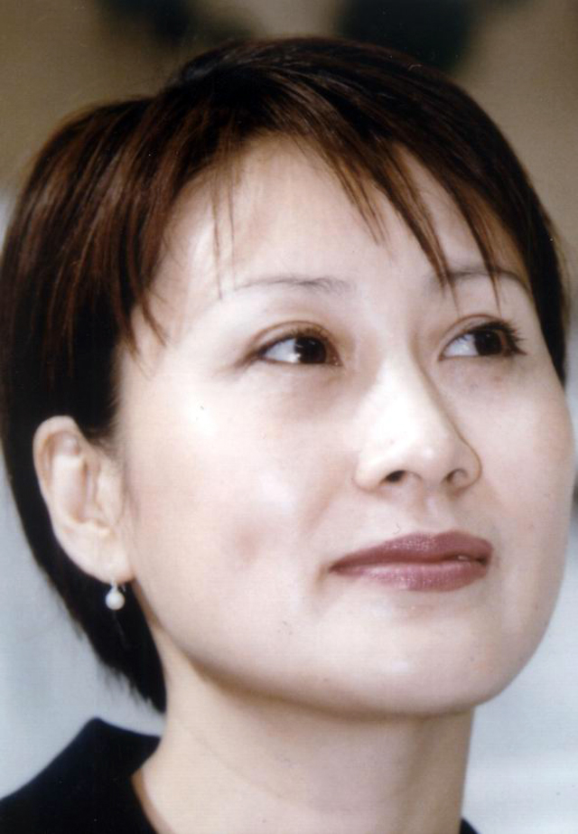 老戏骨张凯丽在年轻的时候,长得太美了.