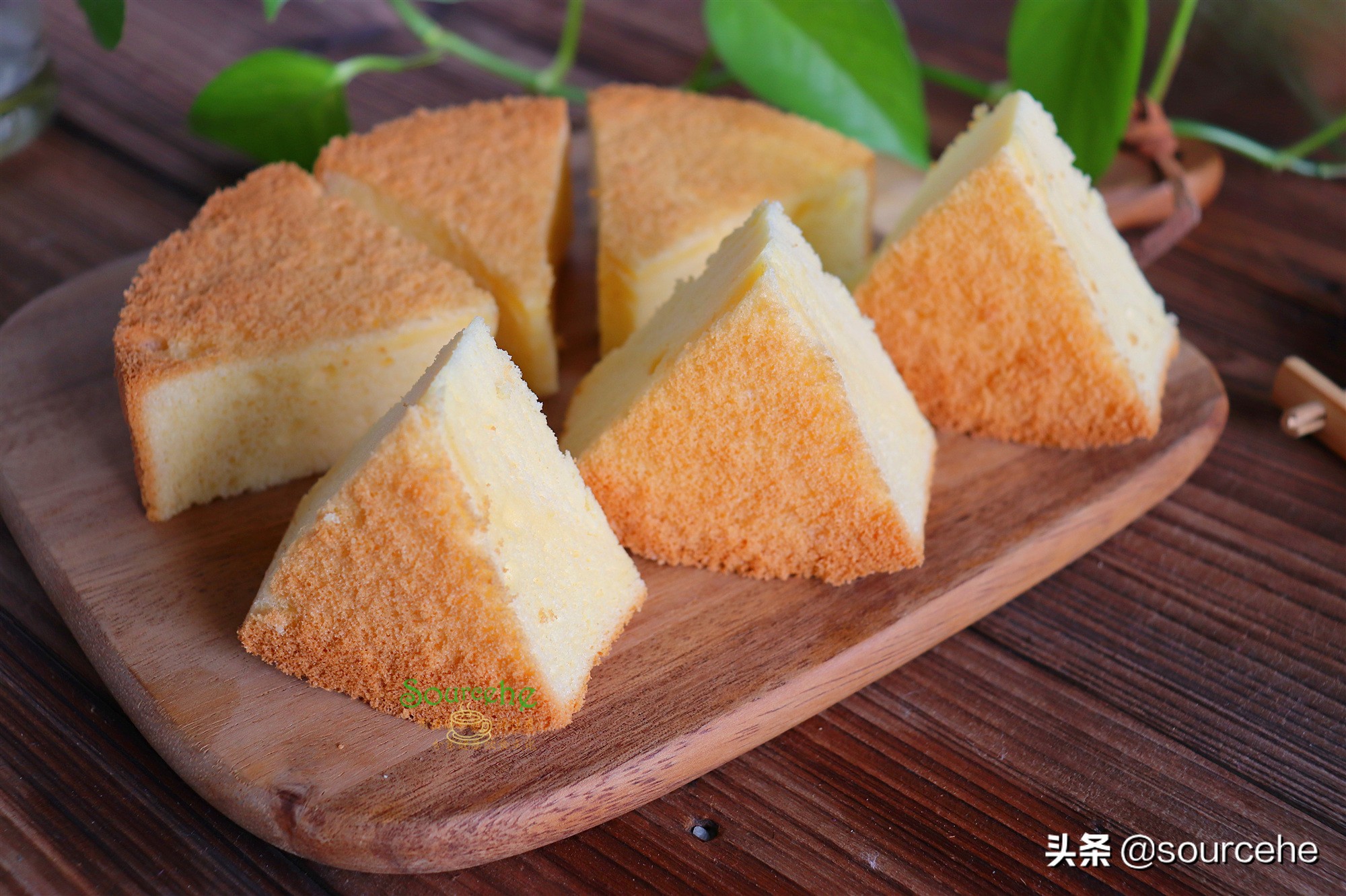 戚风蛋糕掌握3个技巧，不开裂不塌陷，蓬松香软，很好吃