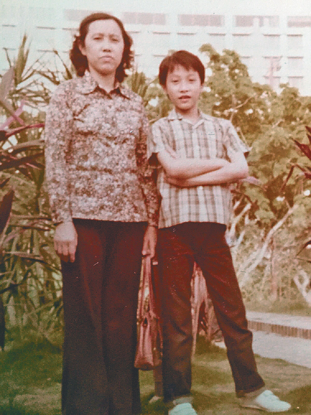 谭耀文老婆Fiona，嫁演员恩爱18年，婚后儿女双全，幸福不已