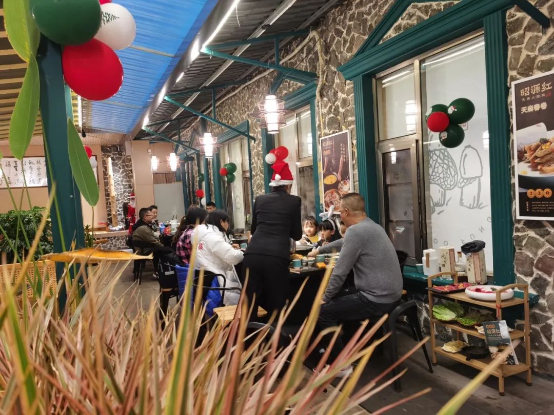 昭源红 | 地方特色餐饮品牌如何升级打造？