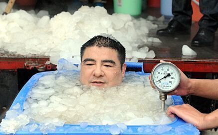 曾经高调捐款20亿，却被曝出接连造假，陈光标是真慈善还是假作秀
