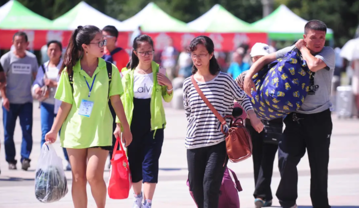 本科生已经不值钱了？看了这份真实数据，打脸“读书无用论”者