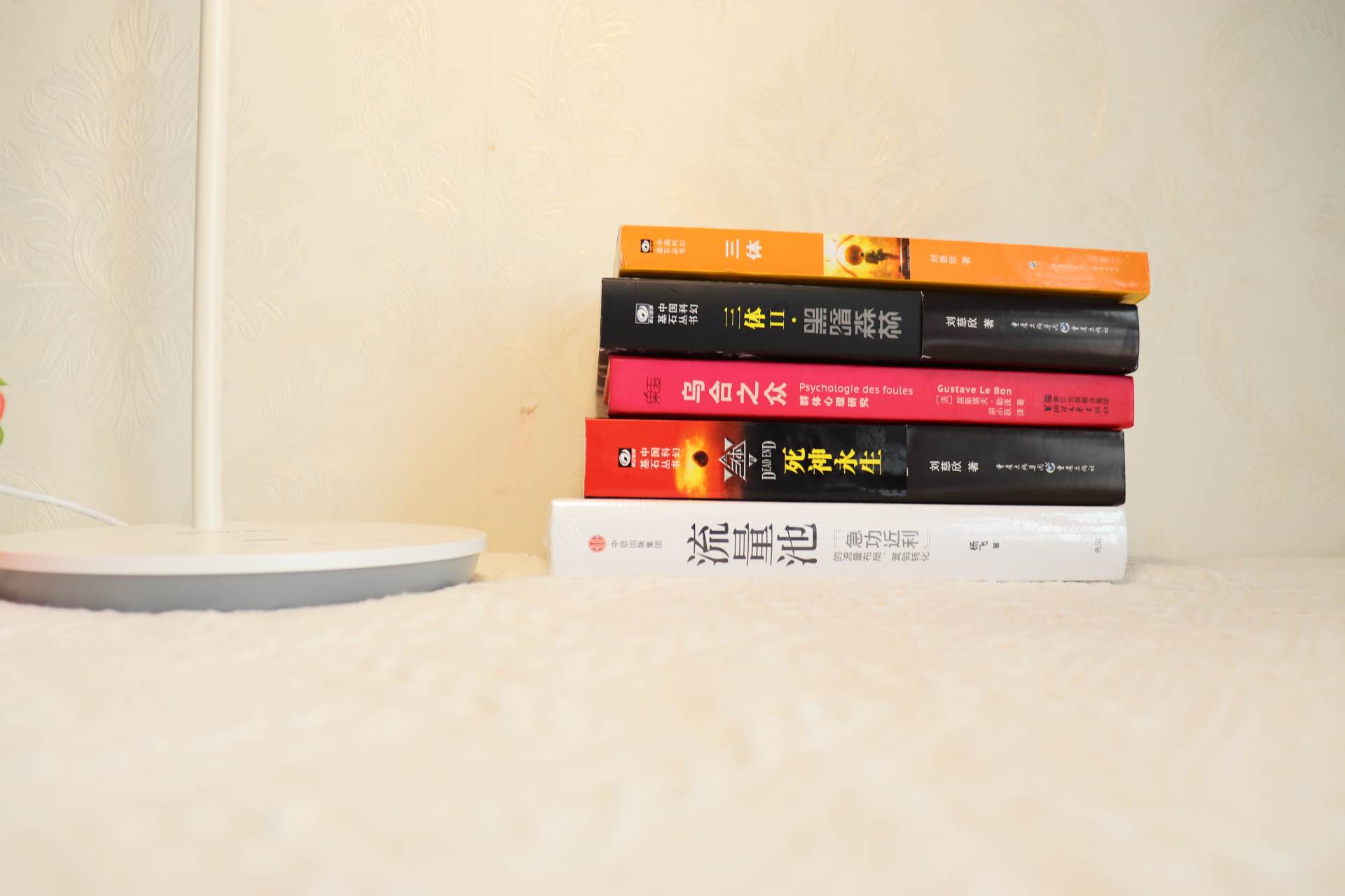 专为孩子设计，保护孩子视力—南卡-L1护眼台灯