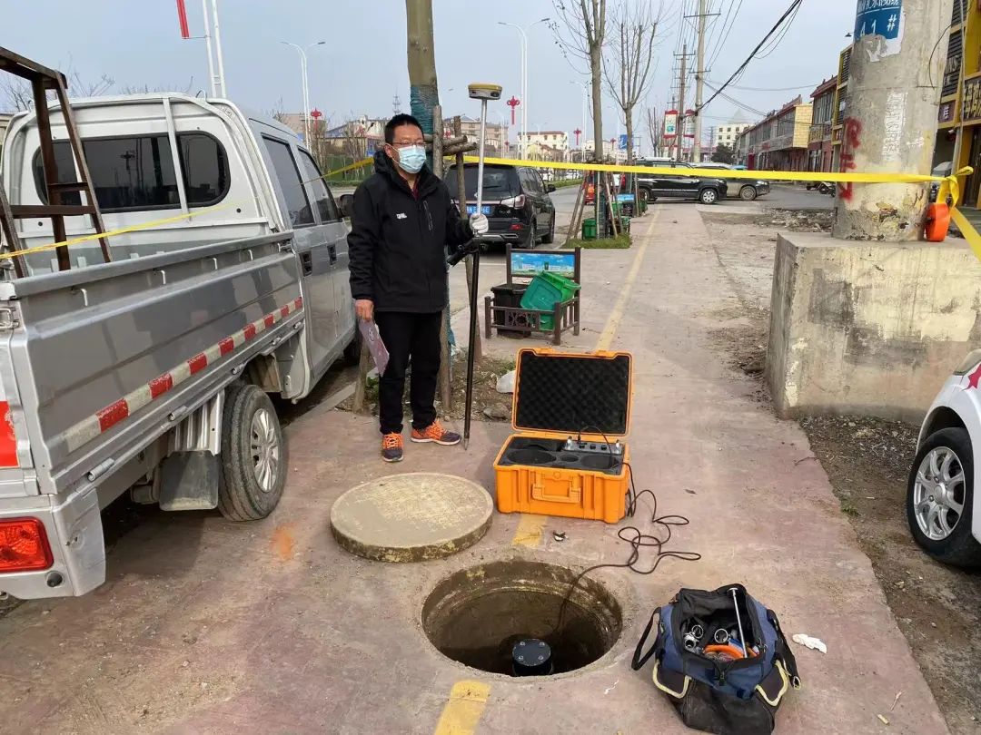 疫情卷土重來致百業(yè)蕭瑟，看管暢大秦男兒鉚足干勁砥礪前行