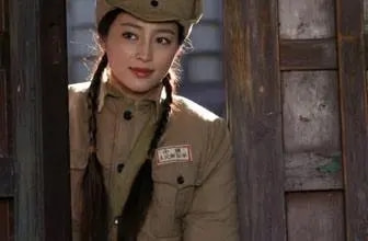 “古装神颜”甘婷婷：被誉为“最美潘金莲”，如今36岁依然单身