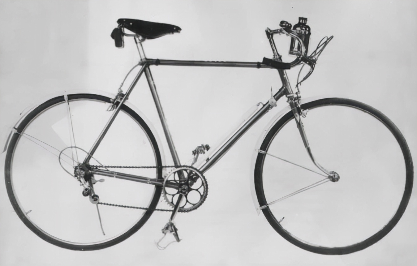 中国自行车的百年:曾是难求的奢侈品,更是抹不去的青春岁月