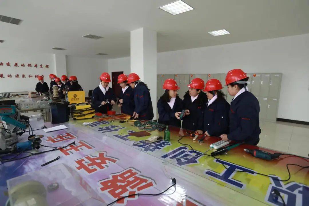 祝贺！潞安化工王庄煤矿女职工创新工作室荣获“全国三八红旗集体”称号