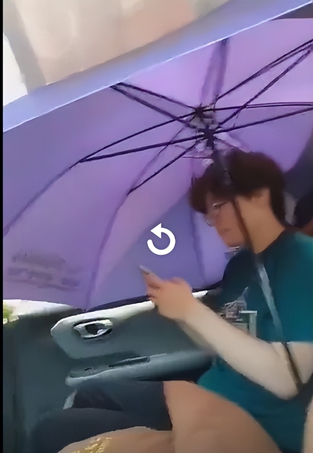 全景天幕成为新能源汽车标配 这背后都有什么秘密？