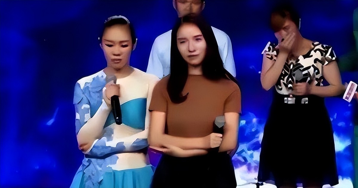 令人愤怒的节目场面：喝油漆，道德绑架，观众一点都不愉快