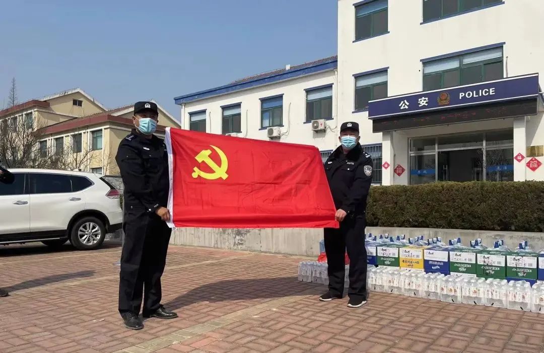 选择逆行，便只顾风雨兼程 抗役一线的他们、她们闪闪发光