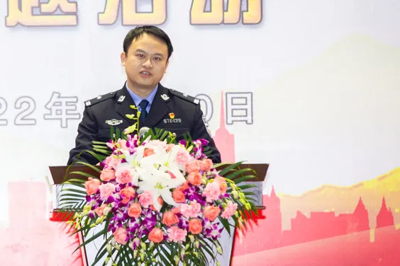 【你的平安我的节日】广西河池:以“警”之名致敬我们的节日