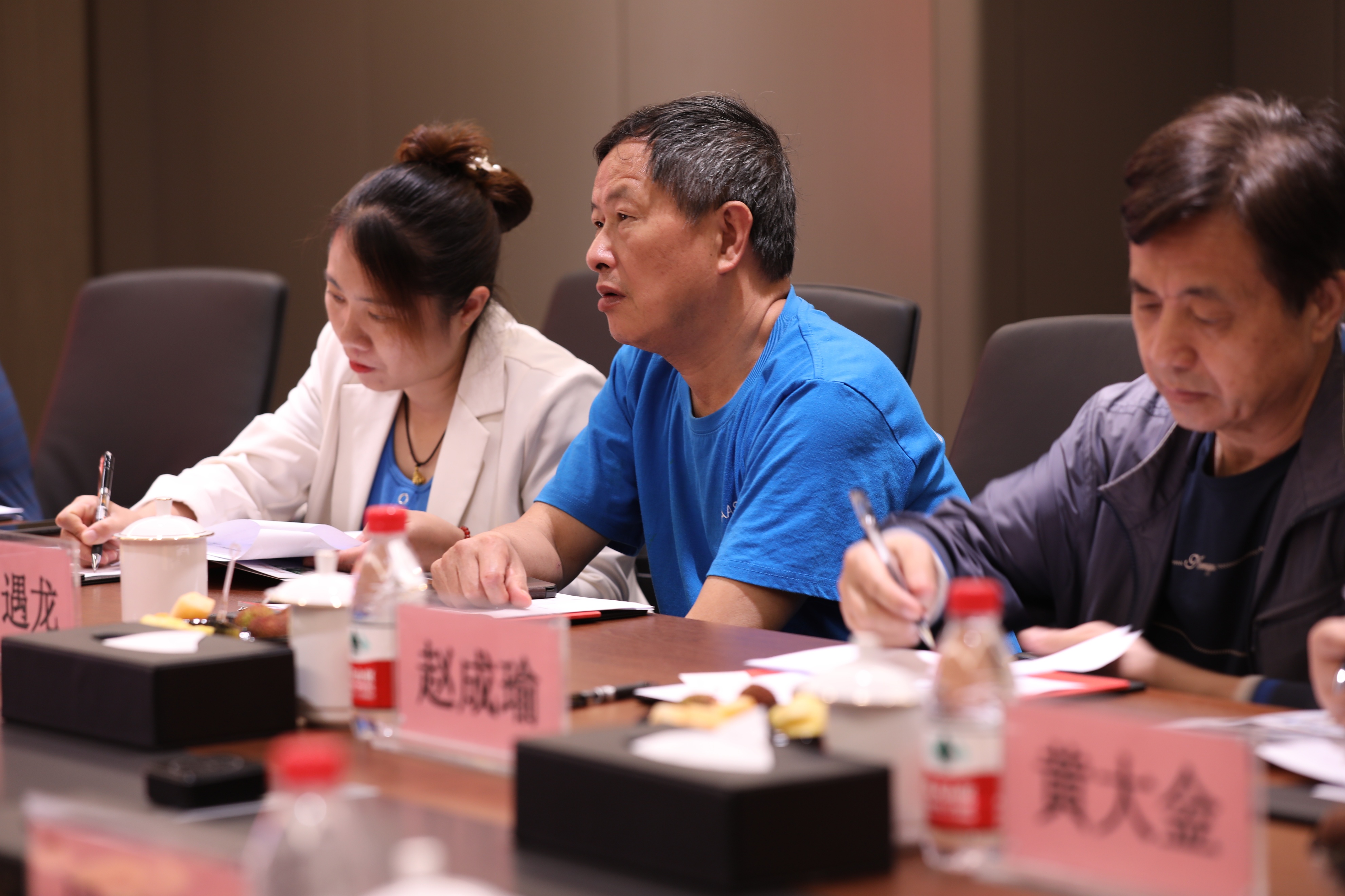 印遇龙院士一行到访极悦娱乐集团开展合作交流