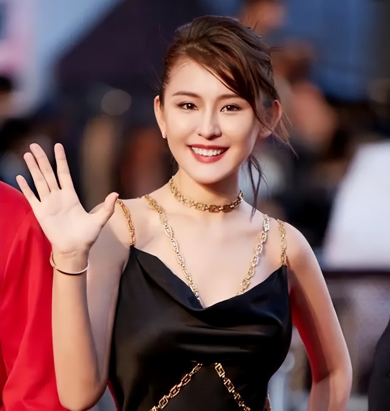 哈密瓜姑娘新疆哈萨克族美女明星