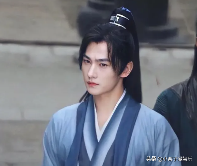 名不符实的“第一美”有多搞笑？有男有女、各有各丑，硬演真尴尬