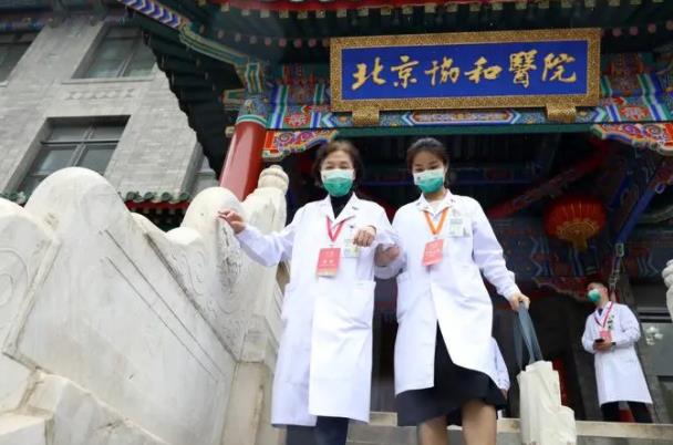 国内医学院排名大洗牌，临床一流学科公布，新四大天王花落谁家？