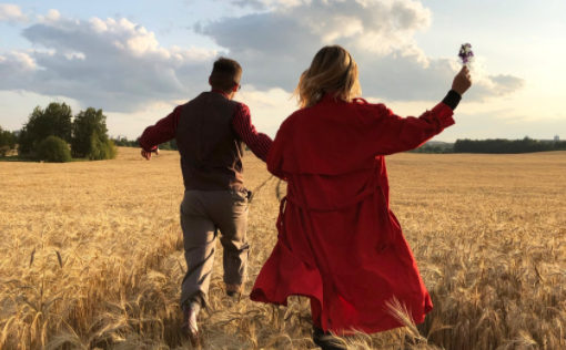 浙大教授：现代年轻人贪图享受，宁当黄世仁姨太，不做杨白劳妻子