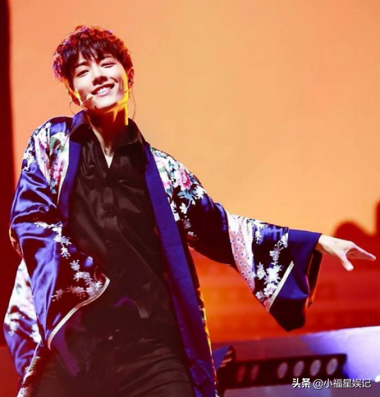 盘点“歪嘴杀”的13位明星，个个惊艳到糖分超标，帅到心坎里了