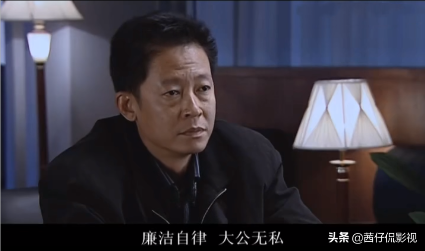 盘点10部反腐佳作，最高豆瓣9.1分，《人民的名义》都拍得保守了