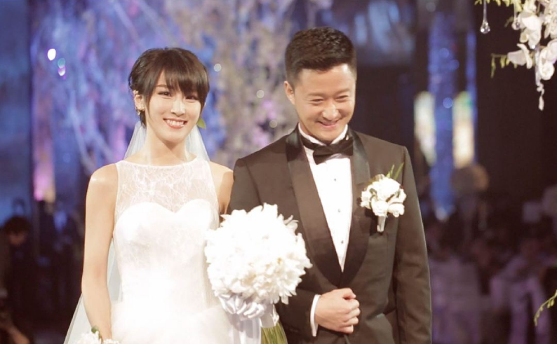 谢楠：嫁给吴京7年生两子，甘愿做他背后的女人，活成人生大赢家
