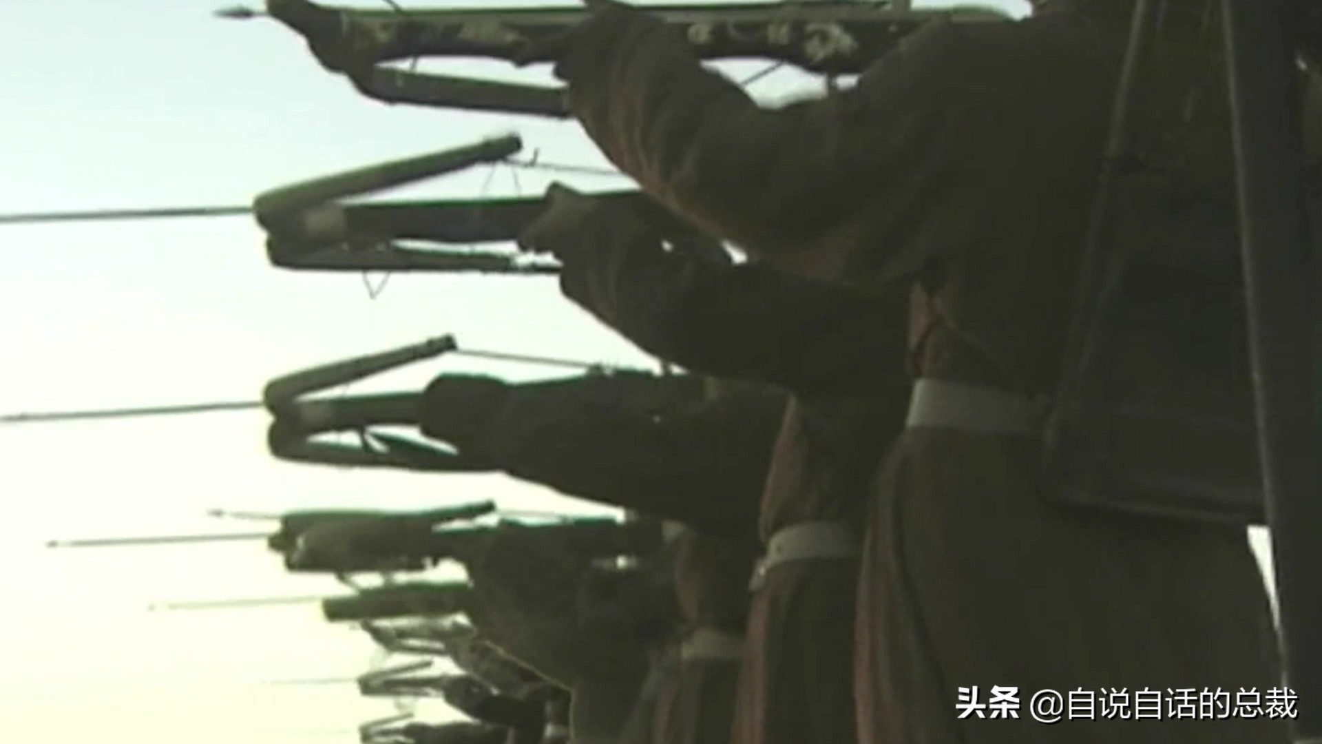 为什么兵马俑会涂装蓝色超导材料？竟然读出不可思议的黑科技故事