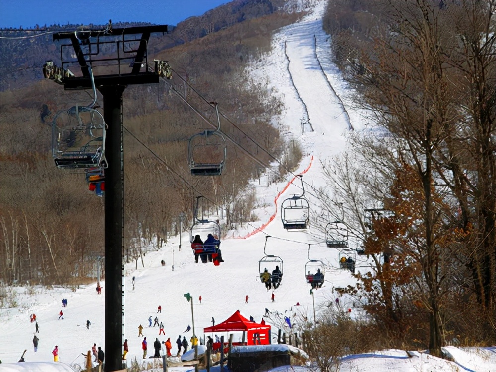 吉林旅游：走进北大湖冰雪世界（图）