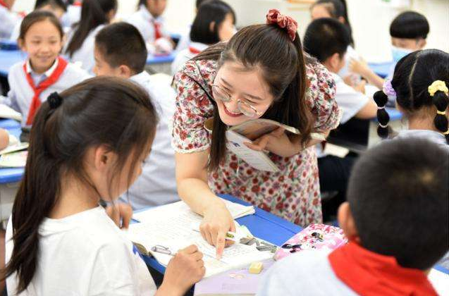 双减后学生期末成绩全A，学渣的自尊守住了，可家长却坐不住了