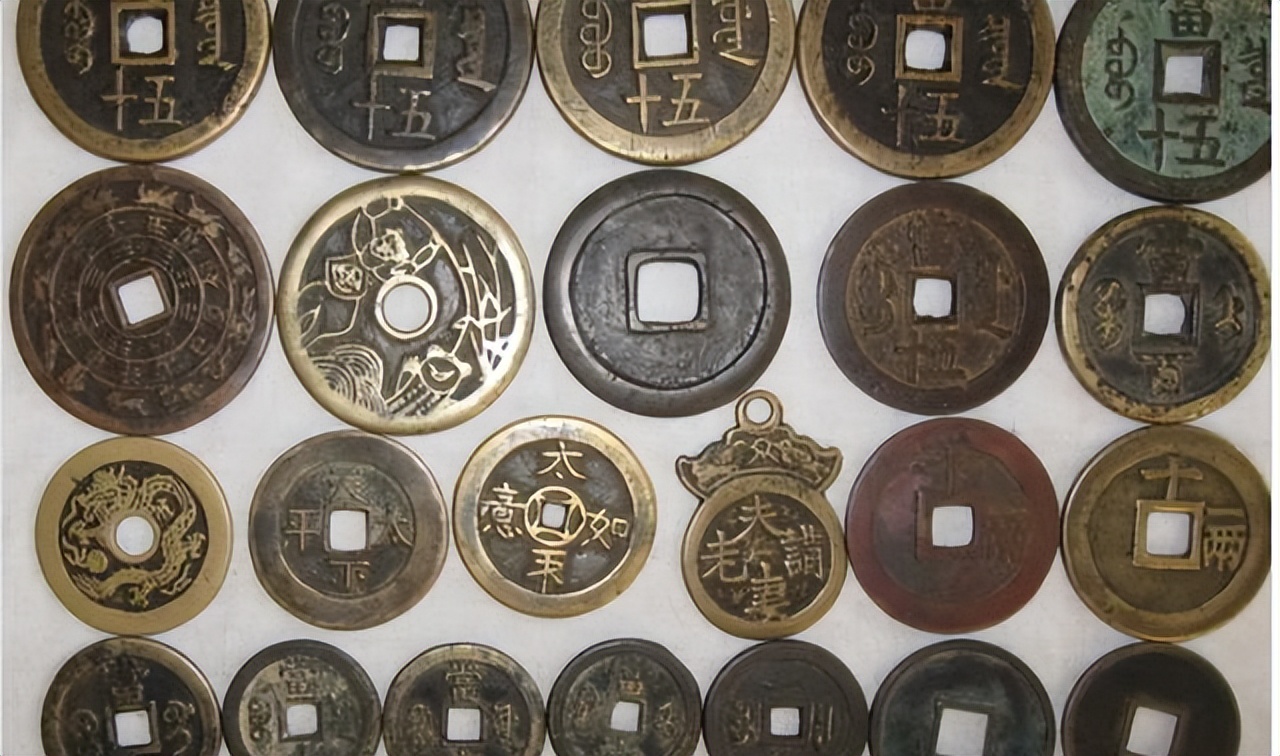 金银铜之间的兑换比例,也一直在变动着.