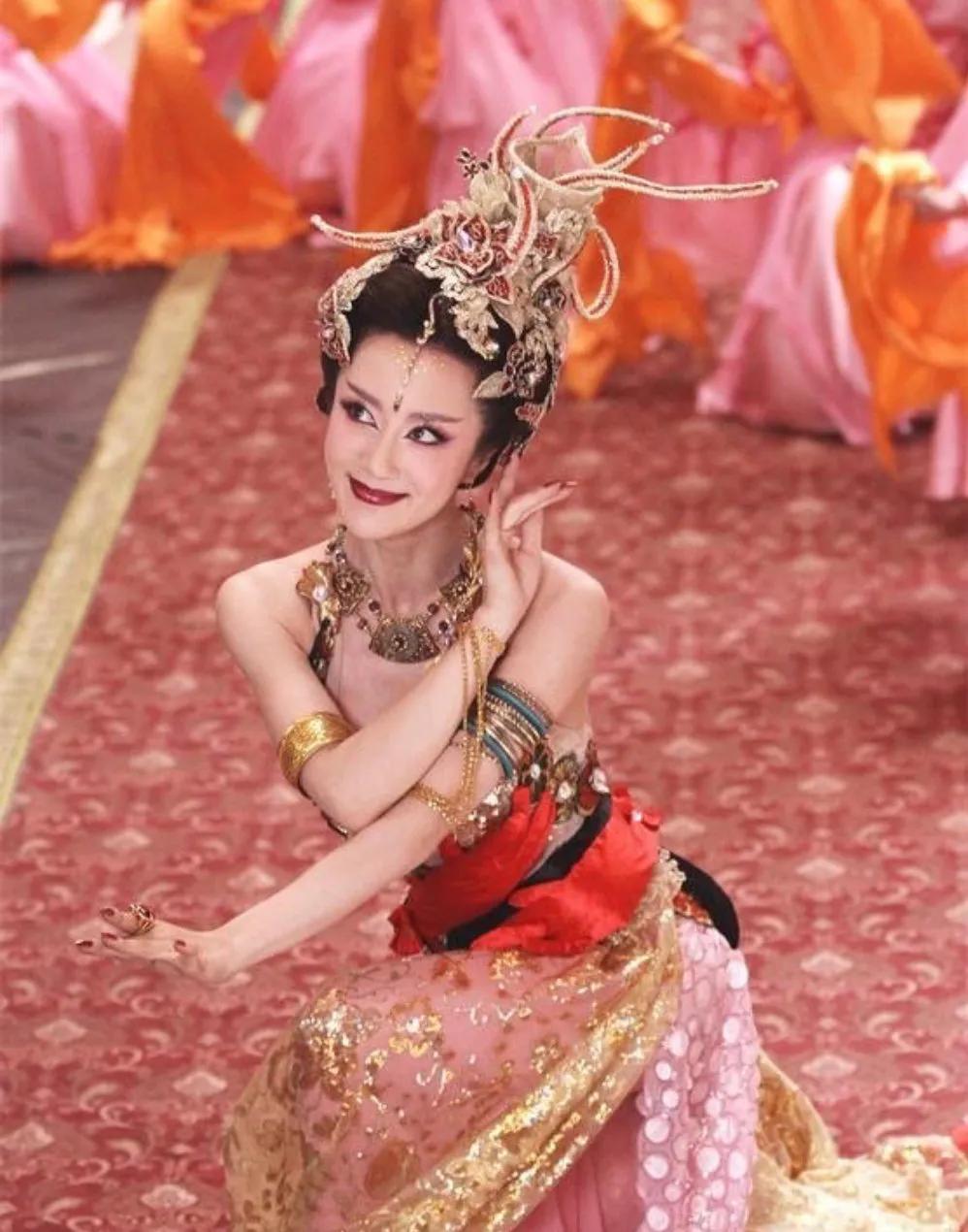 叶璇整容？本人最新回应，不愧是“玄字第一号”上官海棠