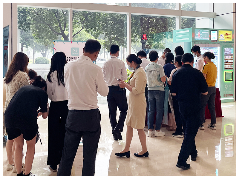 九分智慧微仓储进口商品无人售货机商品全新升级