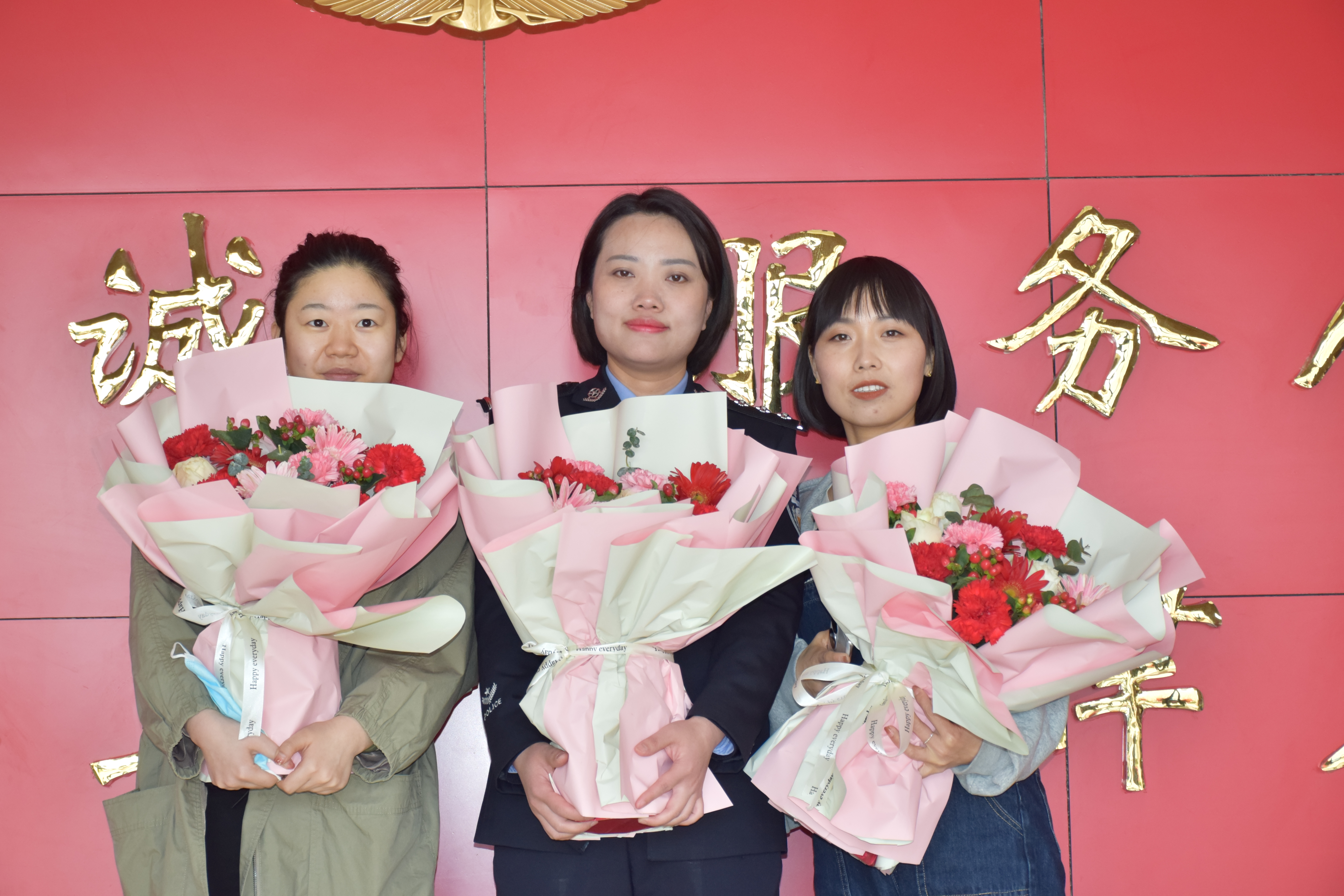 致敬平凡岗位上的她丨蒲城县公安局开展系列活动庆祝“三八”国际妇女节（图）