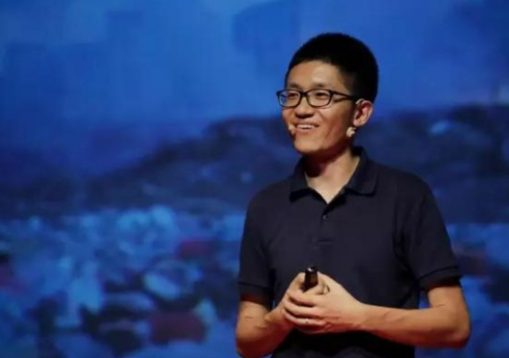 中科院学霸“变废为宝”，靠捡垃圾2年赚了1000万，今身价千万