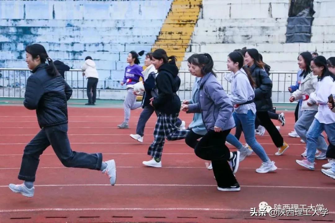 运动场上那些事儿丨直击体测现场，领略青春风姿
