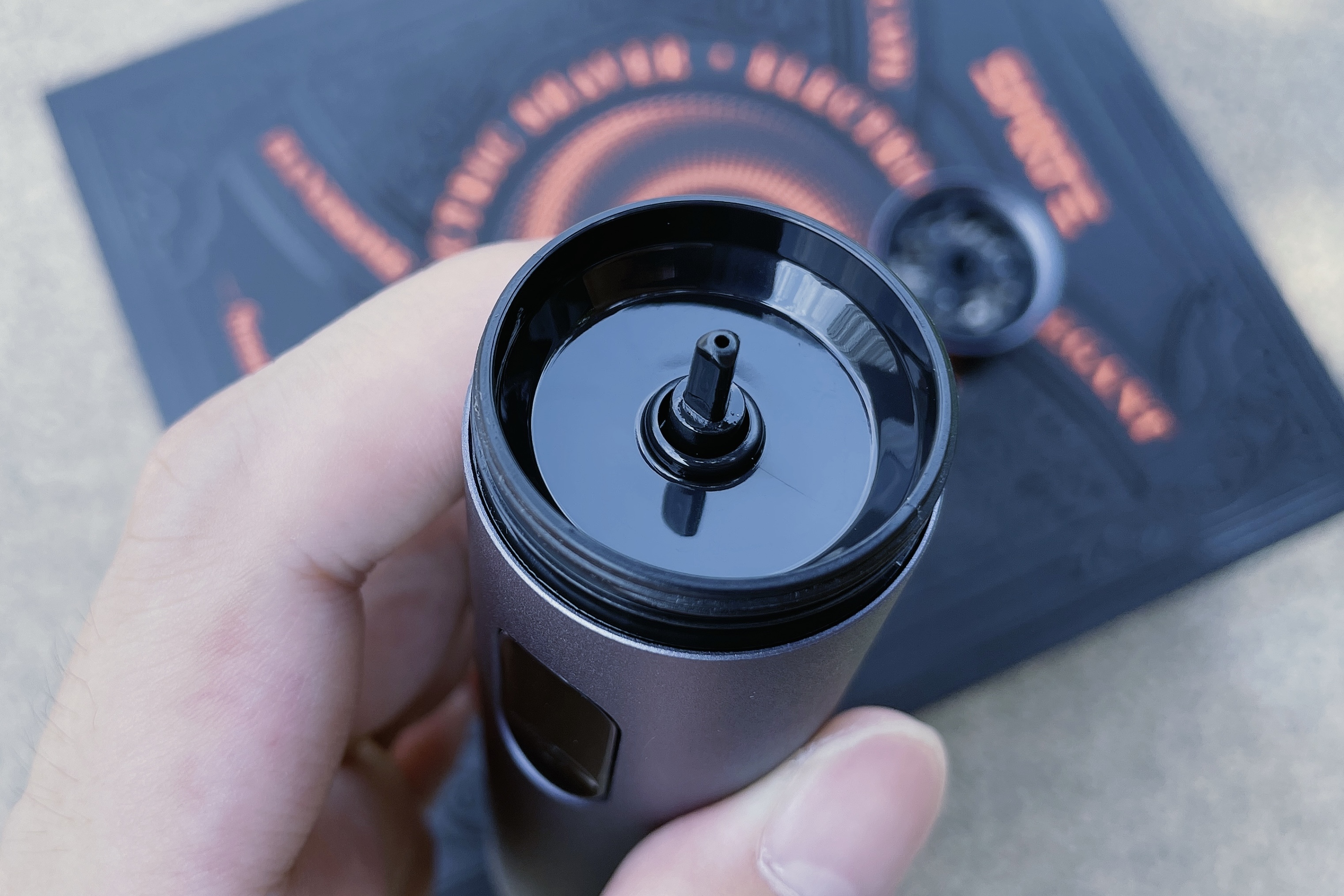 剃须刀都这么卷了？须眉T6M智能+闪充，功能四合一