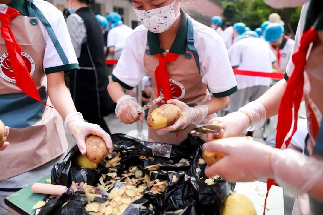 四川天府新区华阳实验小学隆重举行劳动技能大赛颁奖典礼